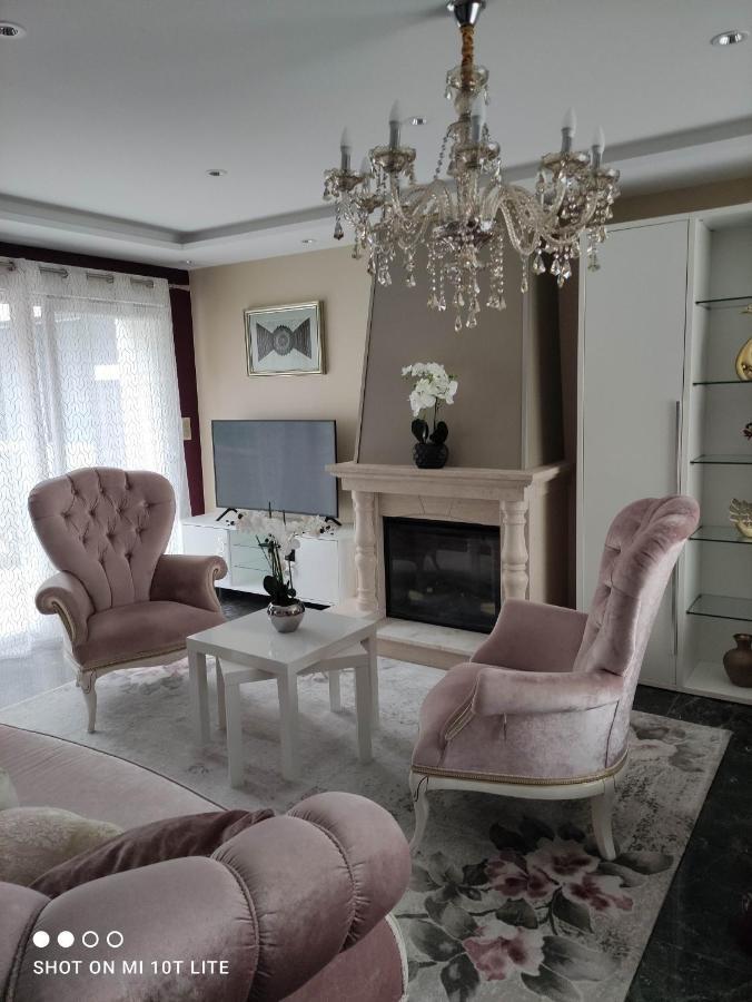 Villa Angelina Montévrain Kültér fotó